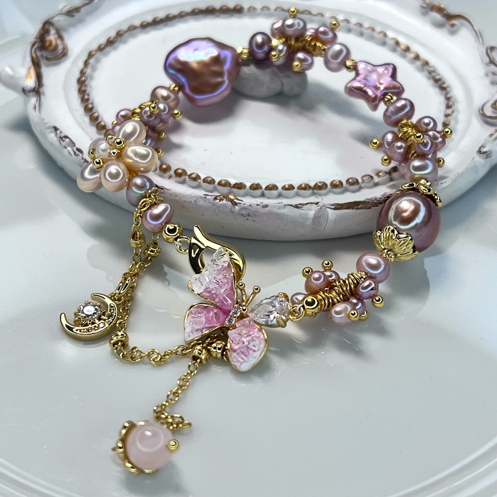 Handmade Freshwater Edison Heart ❤️ Star ⭐️ Butterfly 🦋 Pearl Flower 🌺 Bracelet - Picture 1 of 3